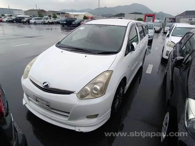 Toyota Wish 2005 photo 2