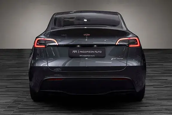 Tesla Model Y 2021 photo 4