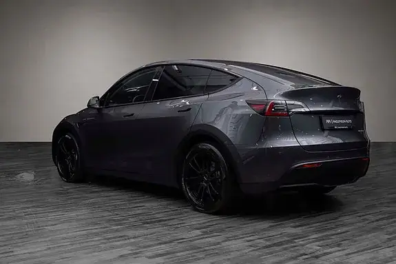 Tesla Model Y 2021 photo 3