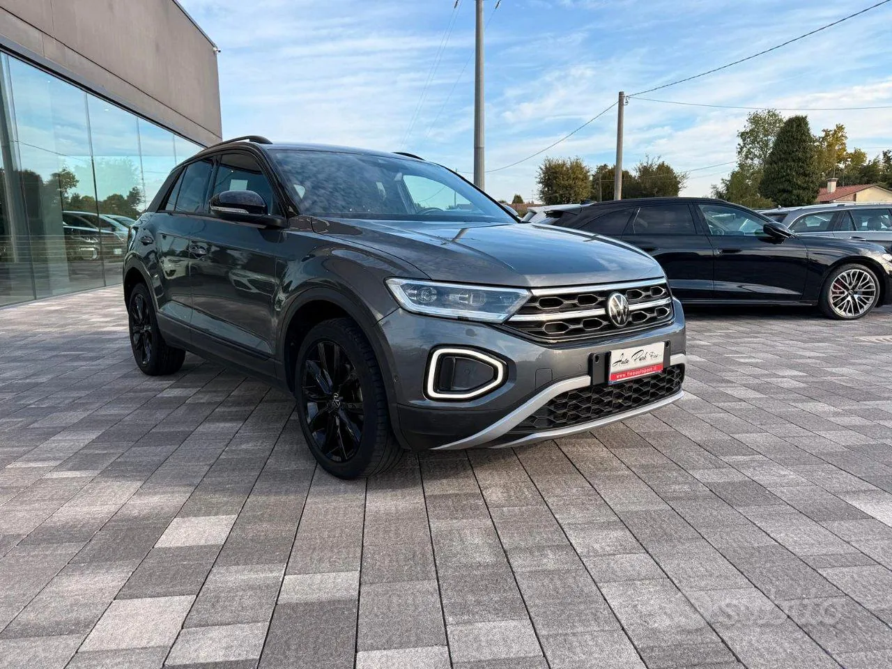 Volkswagen T-Roc 2023 photo 3