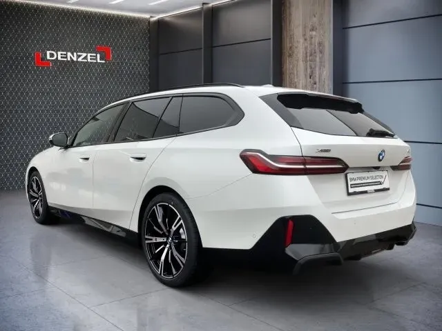 BMW 5 Series 2025 photo 3