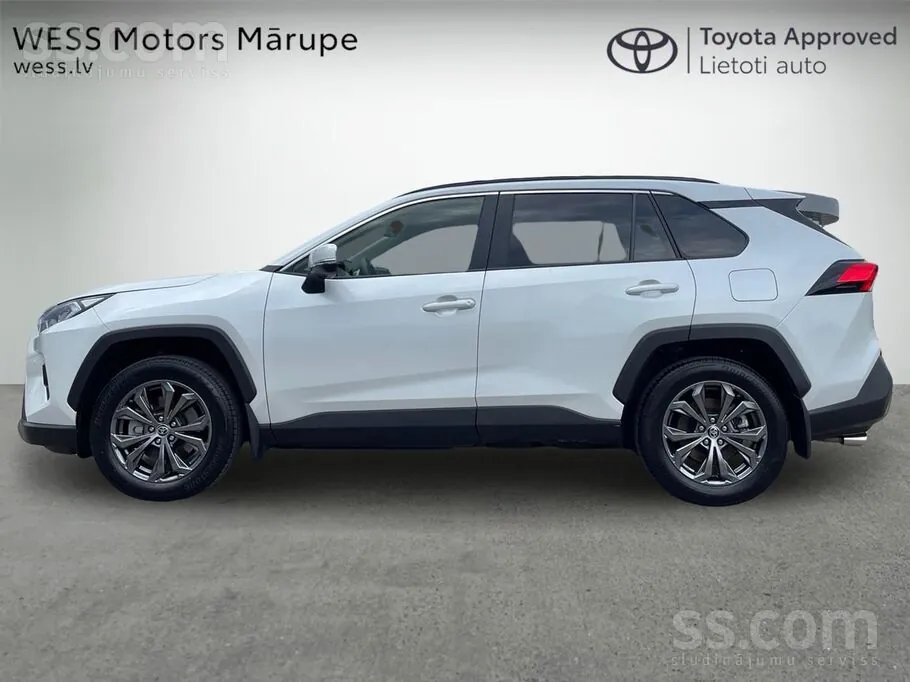 Toyota Rav4 2025 photo 3