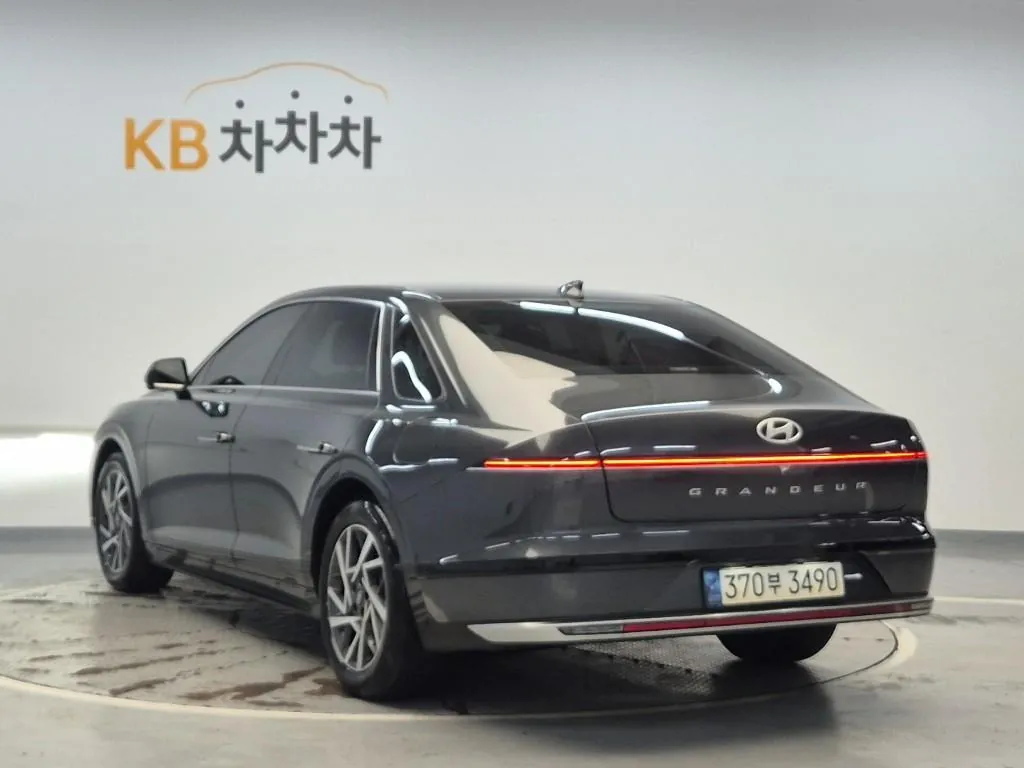 Hyundai Grandeur 2023 photo 2