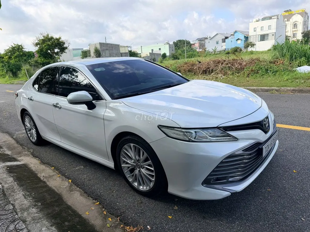 Toyota Camry 2019 photo 5
