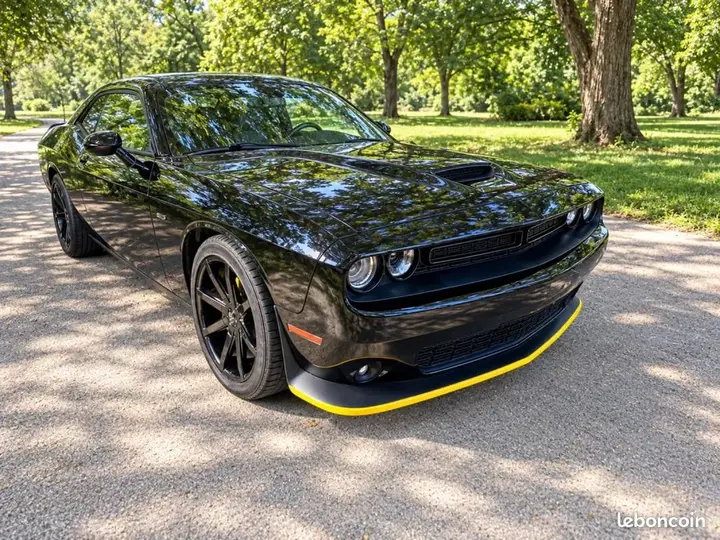 Dodge Challenger 2018 photo 2