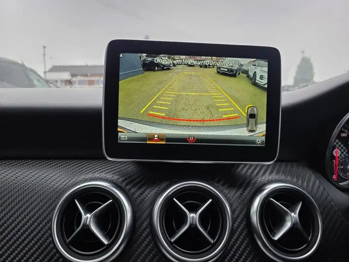 Mercedes-Benz A-Class 2015 photo 2