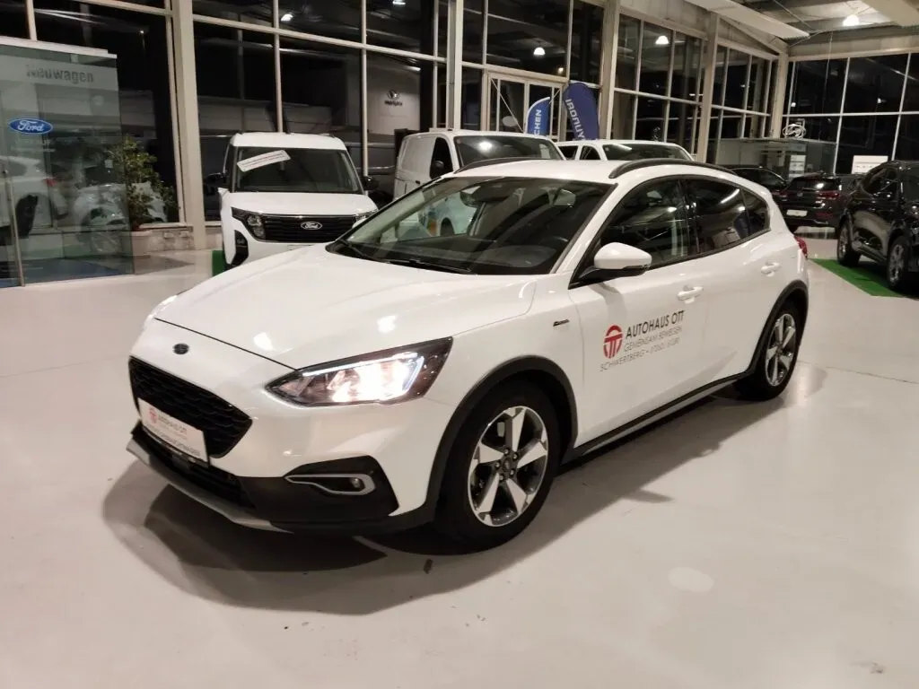 Ford Focus 2019 photo 2