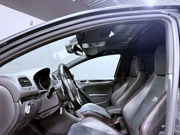 Volkswagen Golf I 2012 photo 5