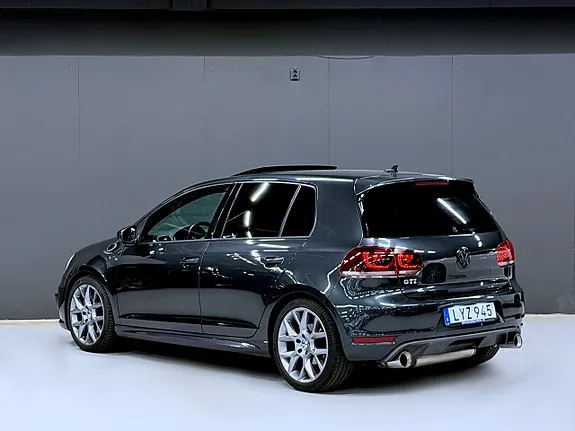 Volkswagen Golf I 2012 photo 2