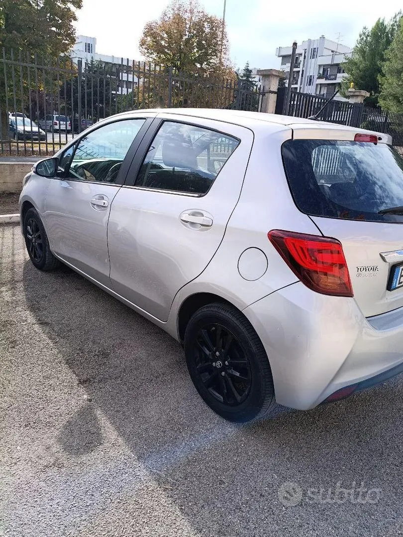 Toyota Yaris 2014 photo 5