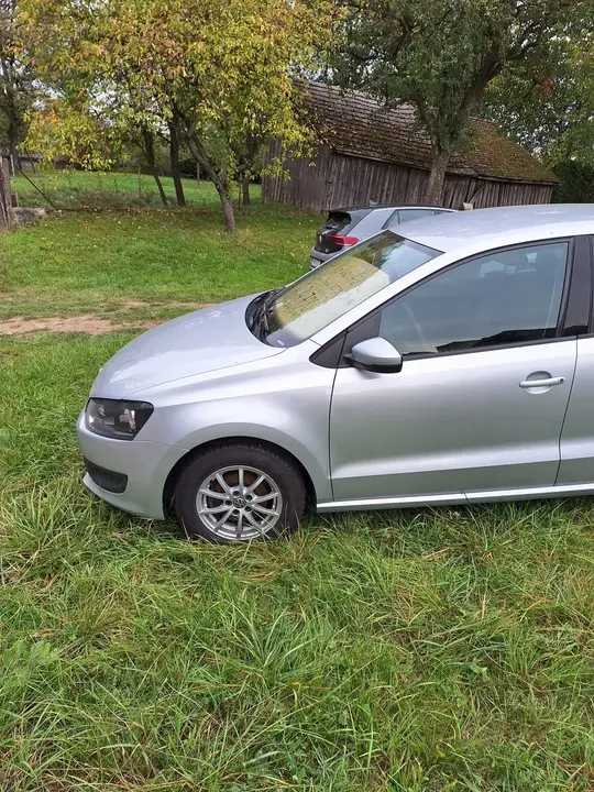 Volkswagen Polo 2014 photo 2