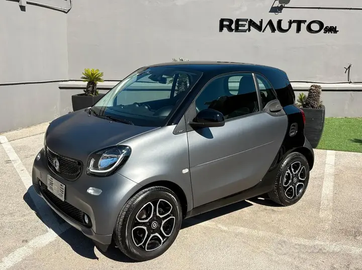 Smart Fortwo 2019 photo 4