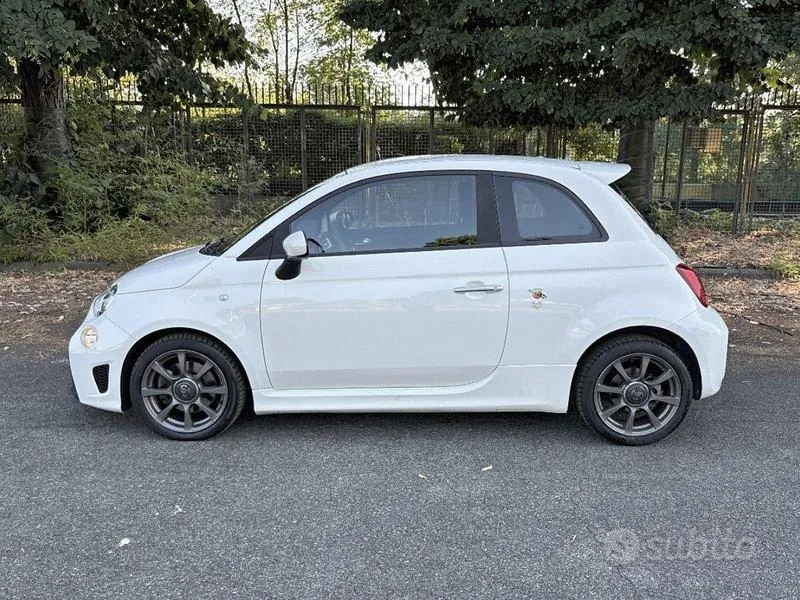 Abarth 500 2017 photo 2