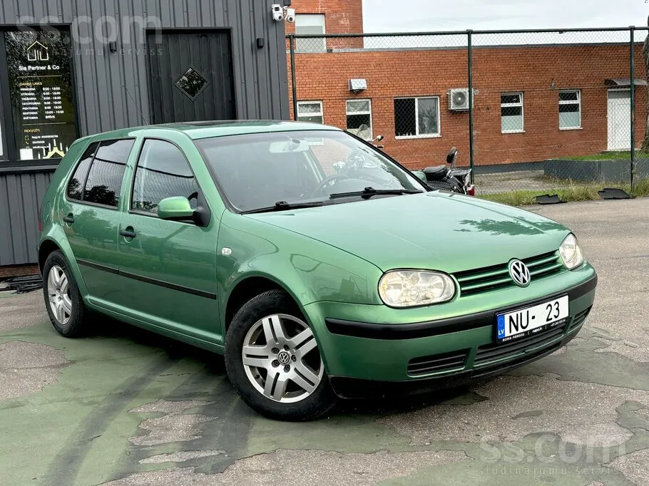 Volkswagen Golf 2002 photo 3