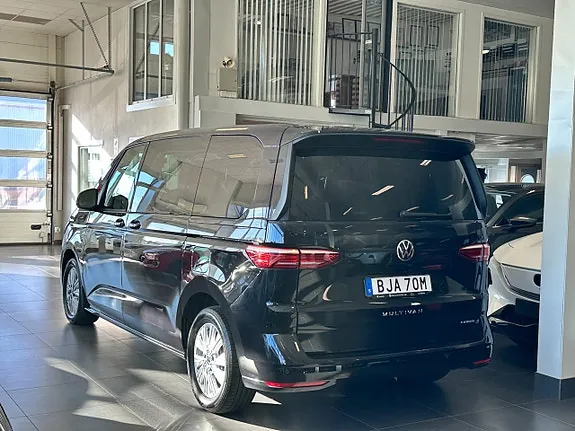 Volkswagen Multivan 2024 photo 2