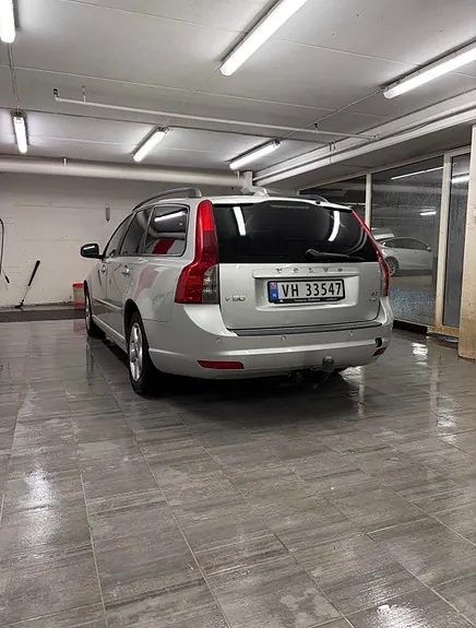 Volvo V50 2010 photo 4