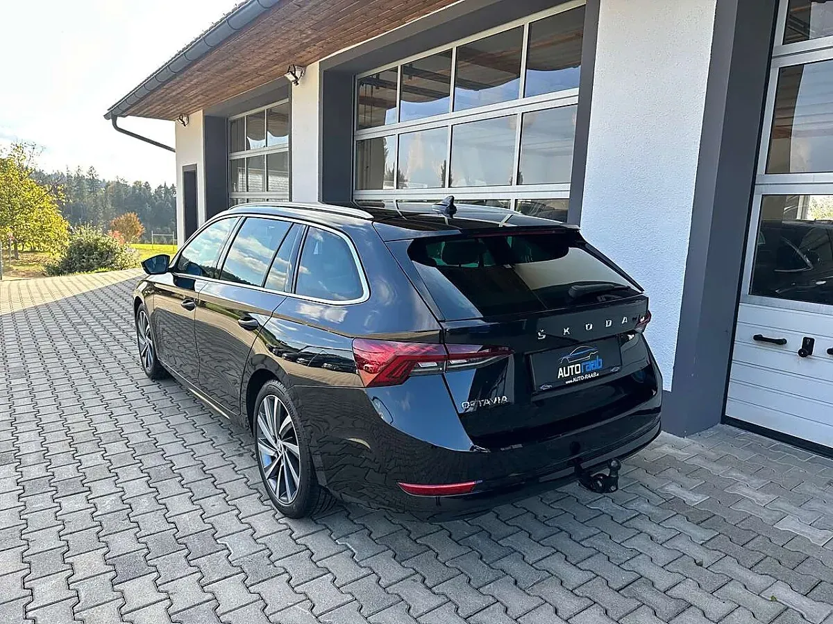 Skoda Octavia 2023 photo 3