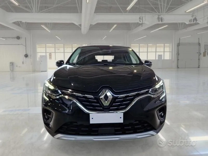 Renault Captur 2022 photo 2