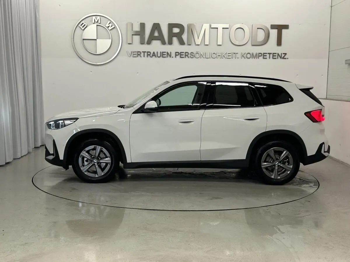 BMW X1 2025 photo 3
