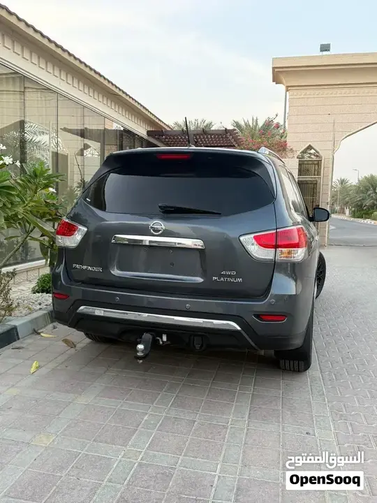 Nissan Pathfinder 2013 photo 2