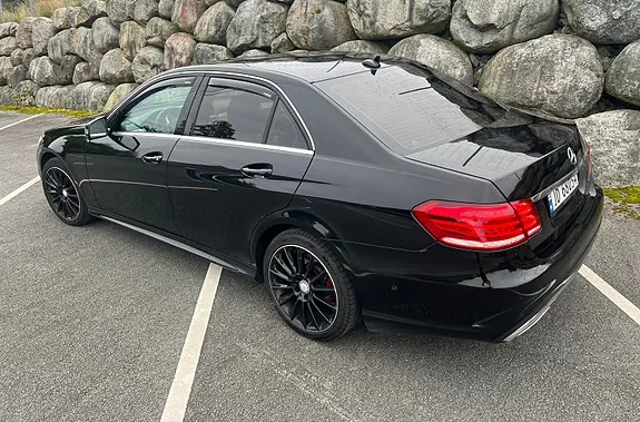 Mercedes-Benz E220 D 2013 photo 3