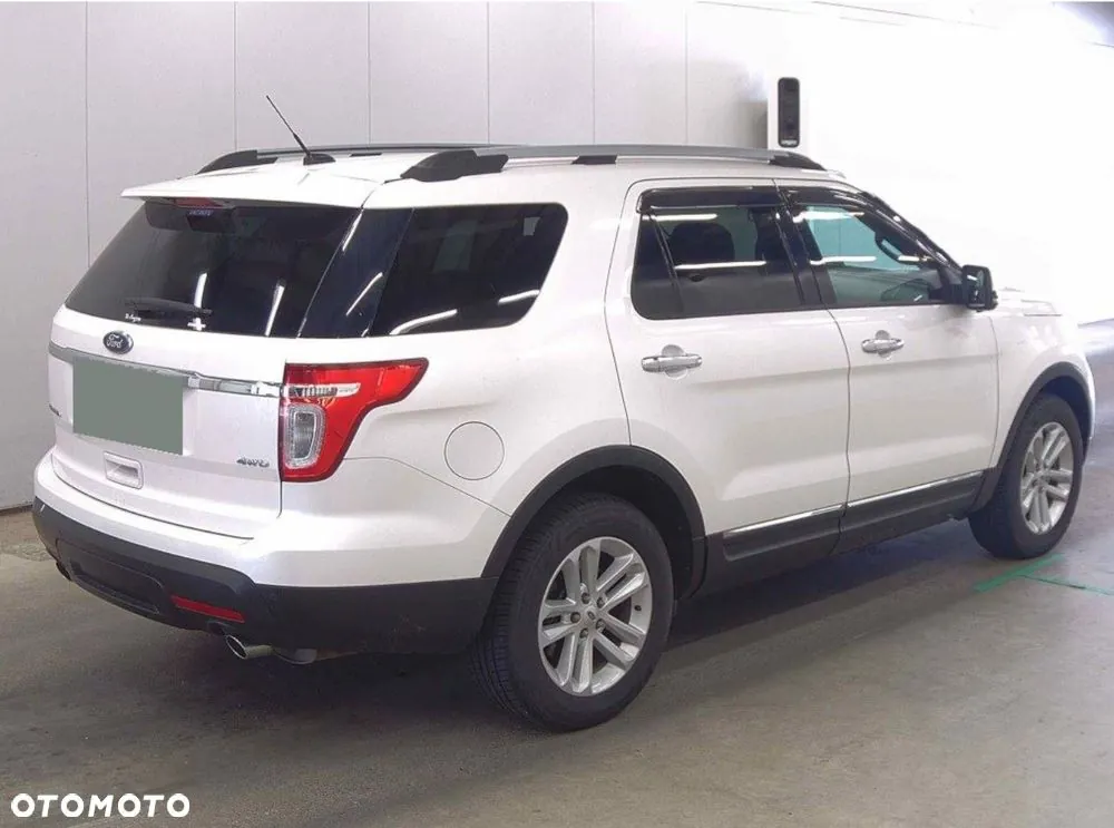 Ford Explorer 2012 photo 3