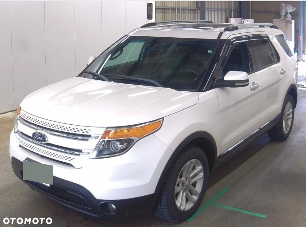 Ford Explorer 2012 photo 2