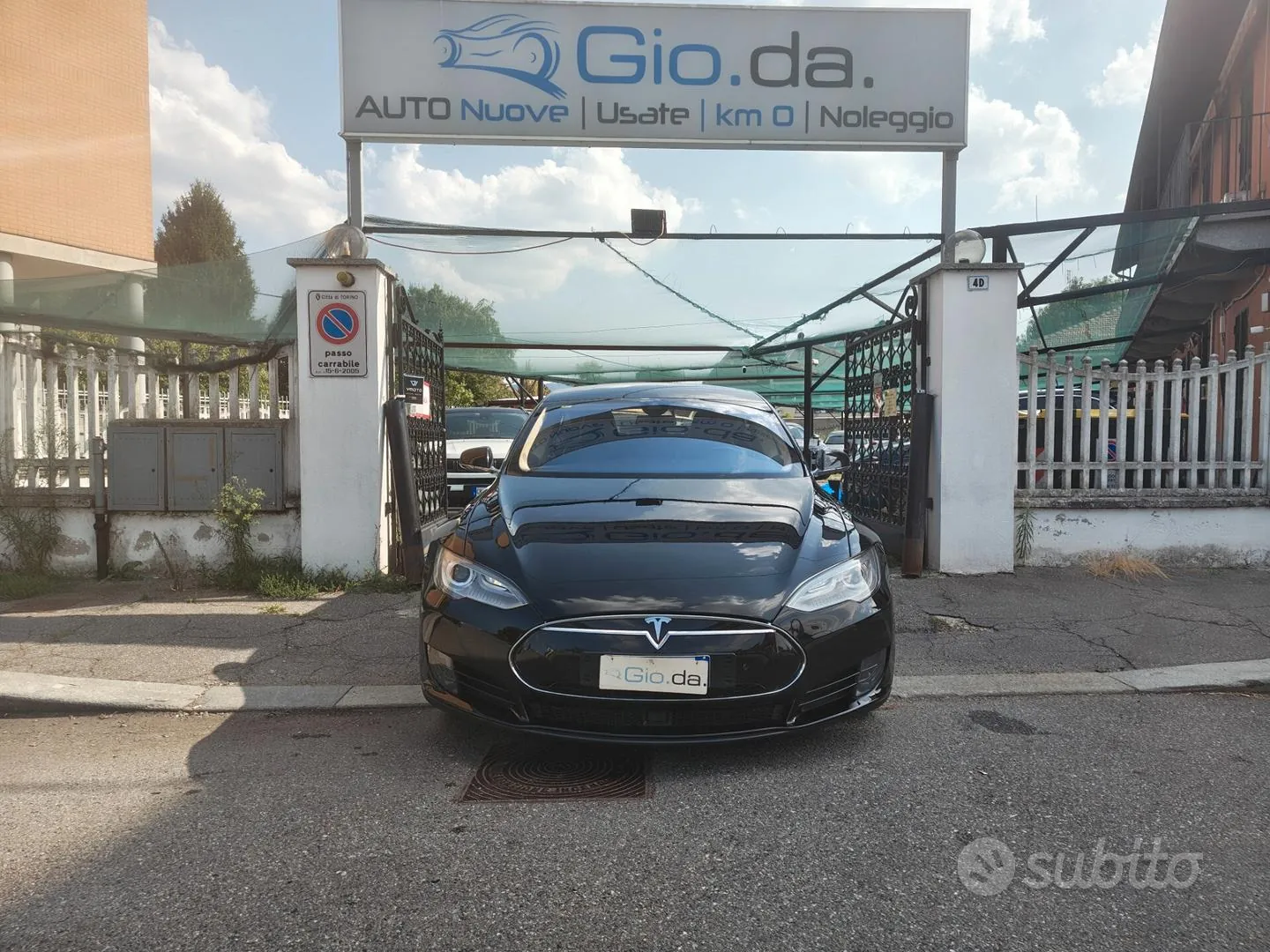 Tesla Model S 2015 photo 3