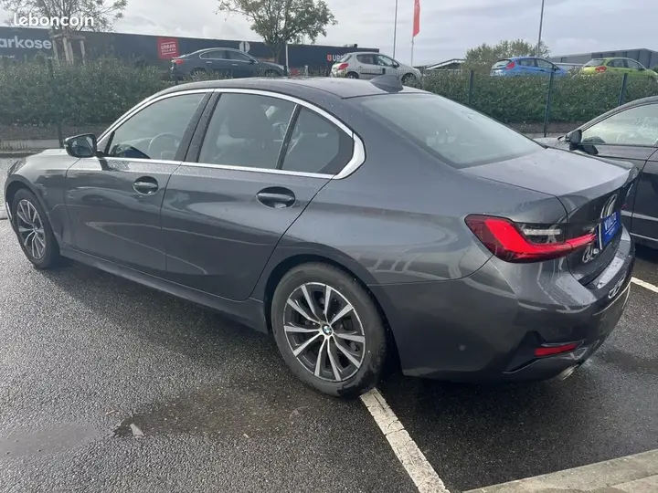 BMW Série 3 2022 photo 2