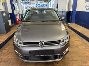 Volkswagen Polo 2015 photo 2