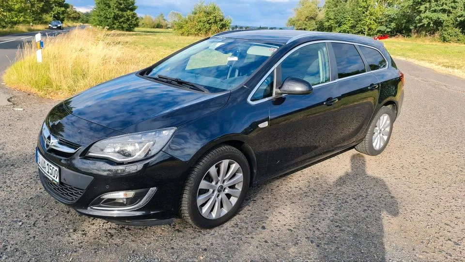 Opel Astra J