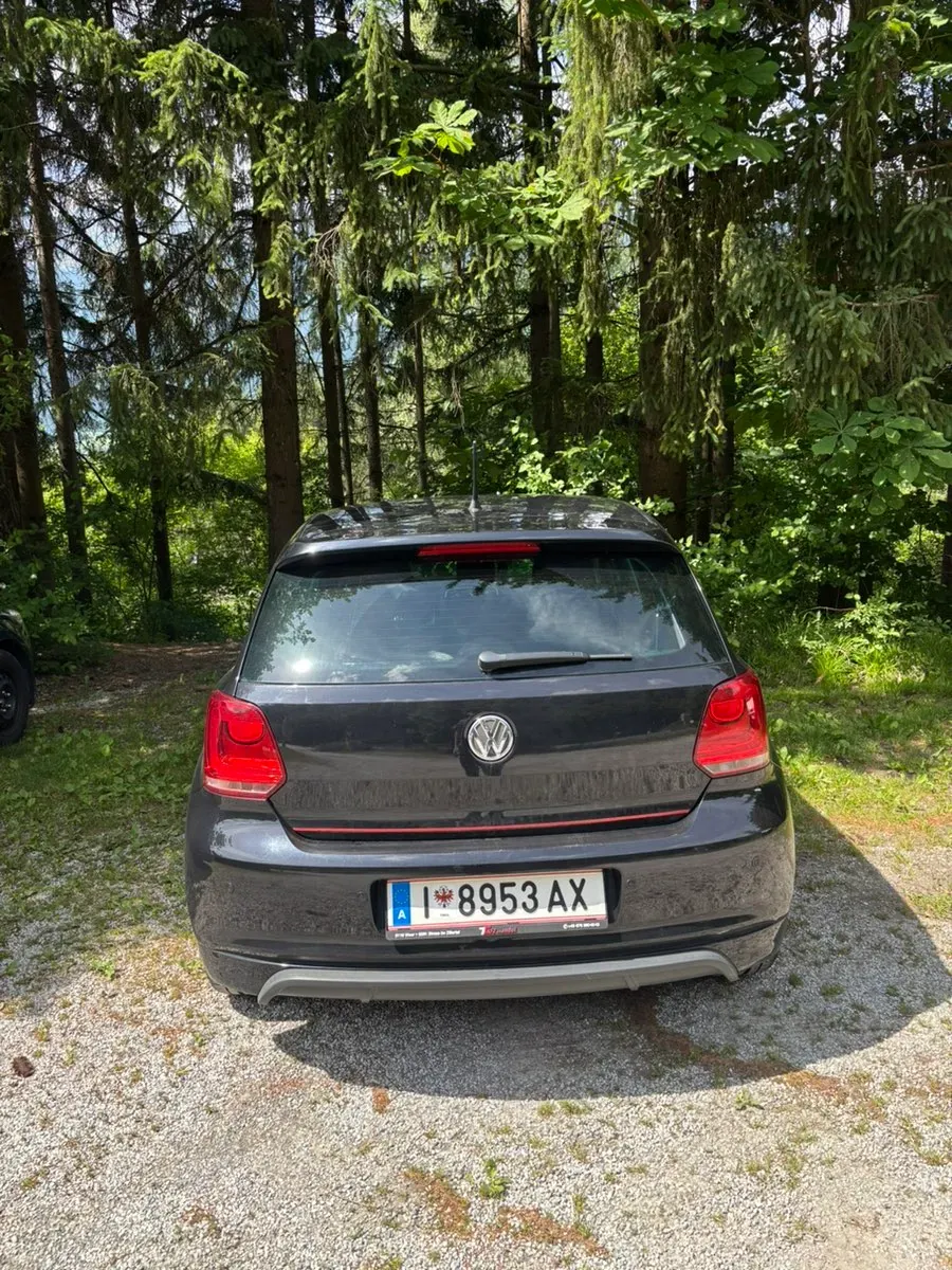 Volkswagen Polo 2012 photo 3