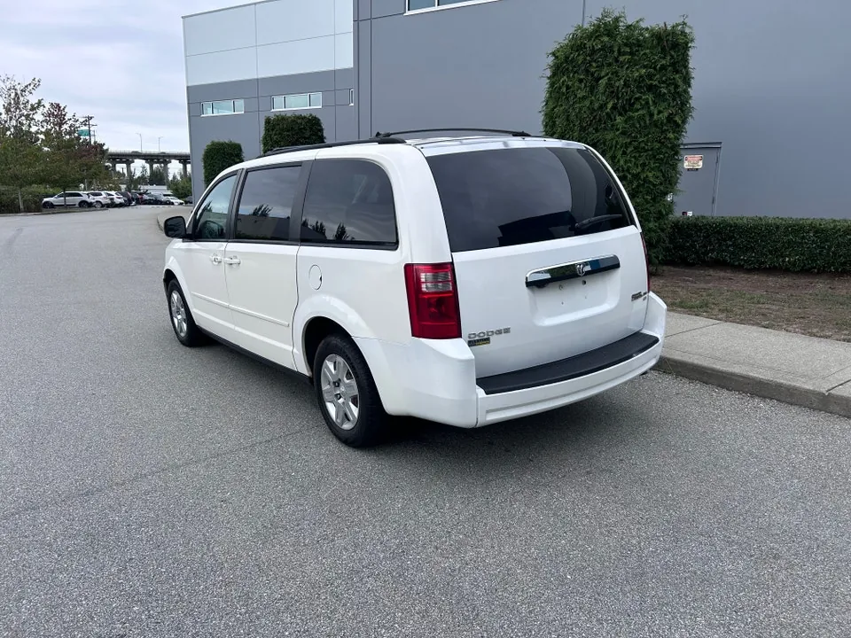 Dodge Grand Caravan 2008 photo 3
