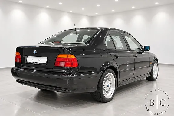 BMW 528I