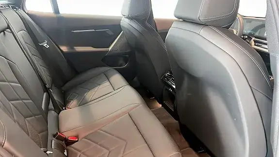 BMW 530E 2026 photo 5
