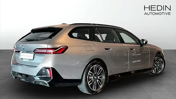 BMW 530E 2026 photo 2