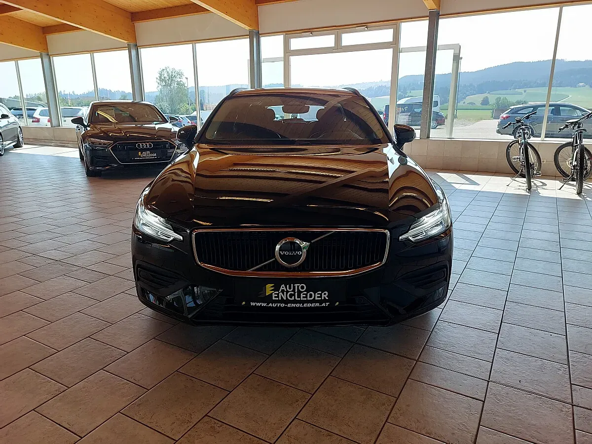 Volvo V60 2025 photo 3