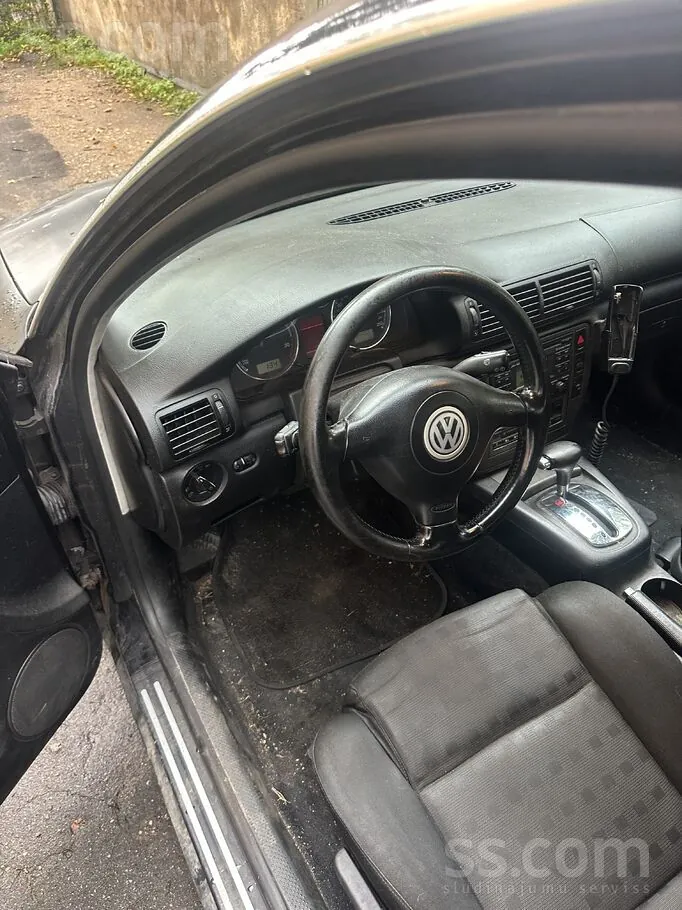 Volkswagen Passat 2003 photo 5