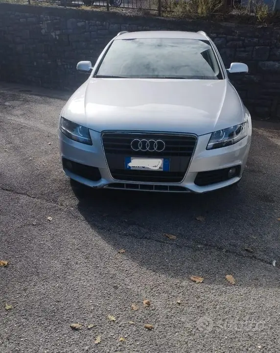 Audi A4 Avant 2011 photo 2