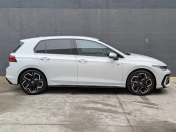 Volkswagen Golf 2026 photo 4