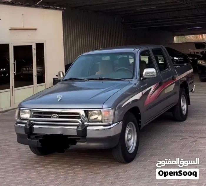 Toyota Hilux 2002 photo 4