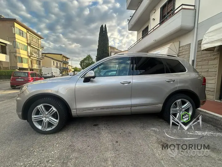 Volkswagen Touareg 2015 photo 4