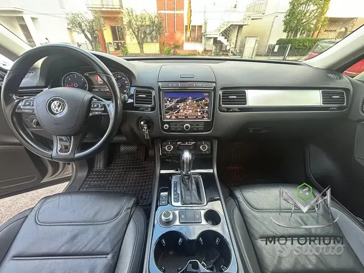 Volkswagen Touareg 2015 photo 5