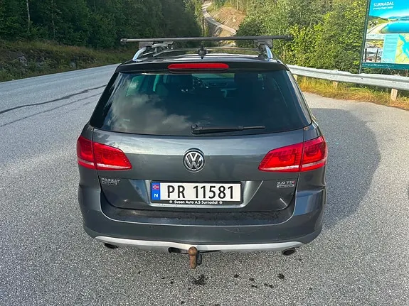 Volkswagen Passat 2012 photo 3