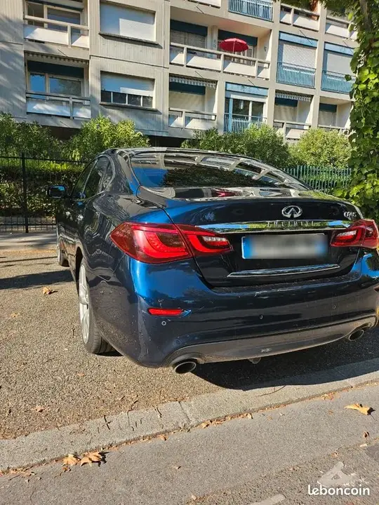 Infiniti Q70 2016 photo 2
