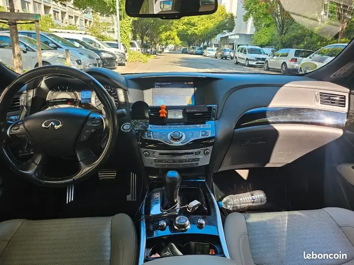 Infiniti Q70 2016 photo 3
