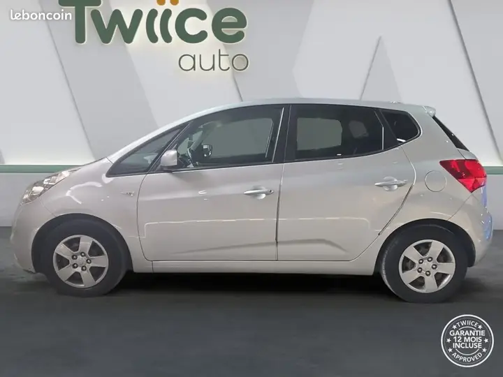 Kia Venga 2019 photo 2