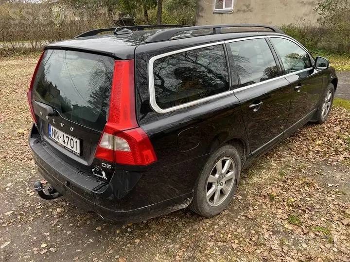 Volvo V70 2010 photo 5