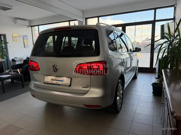 Volkswagen Touran 2013 photo 3