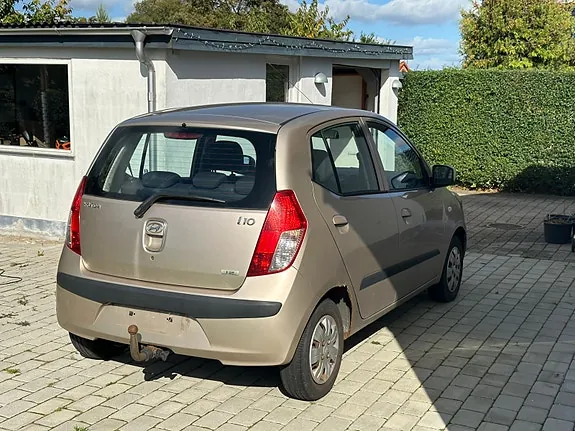 Hyundai I10 2010 photo 3